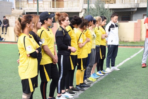 سه‌رجه‌م كچانى یانه‌ى سنور خۆبه‌خشن